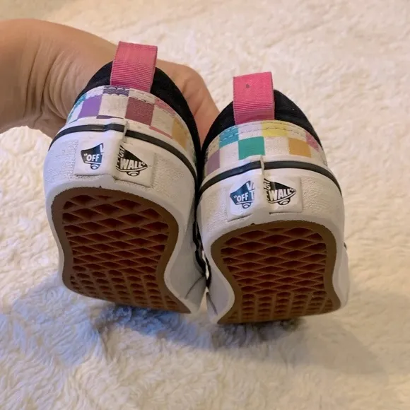 🌈 👟Rainbow checkered slip on vans👟🌈