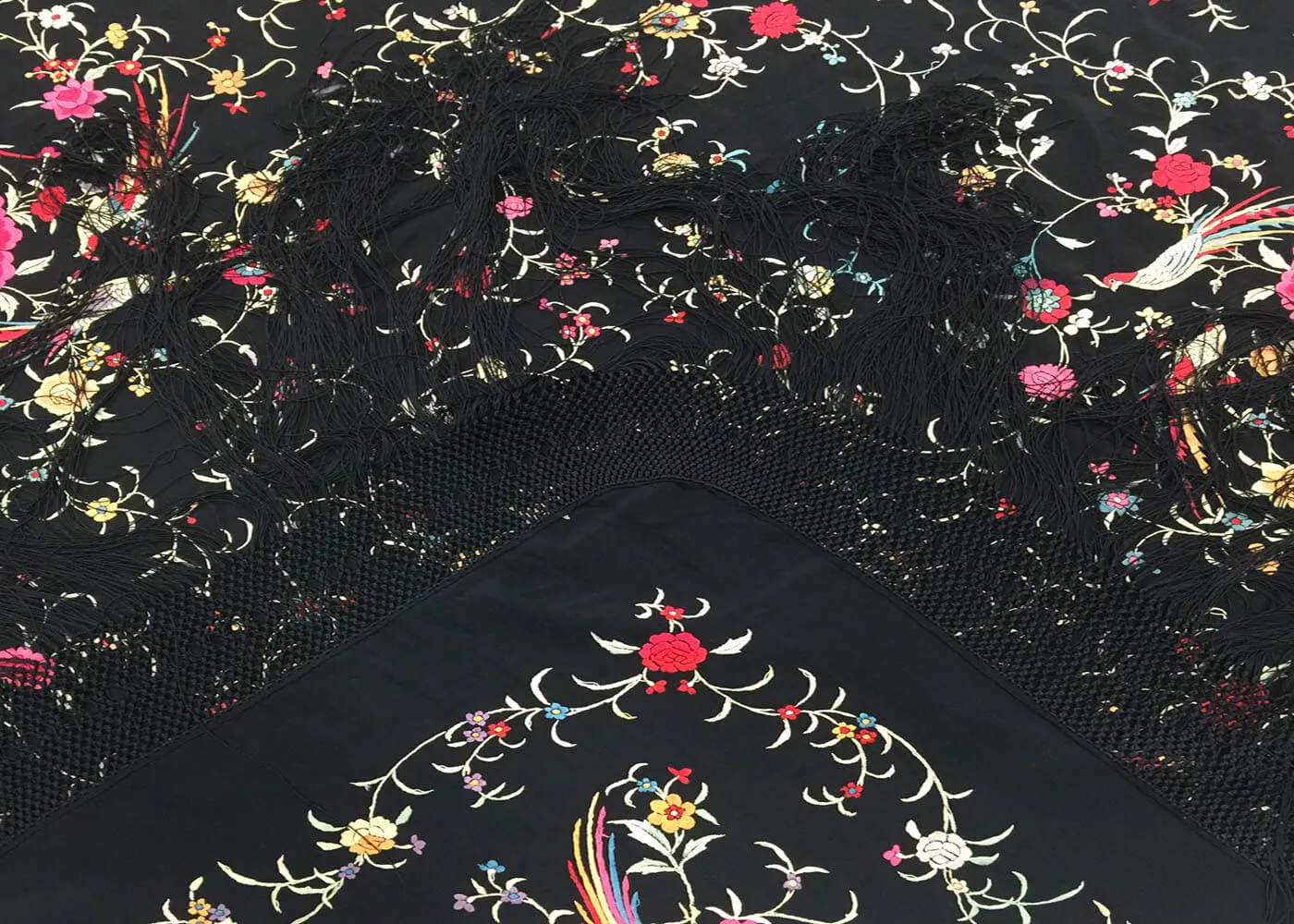 Antique Cantonese Silk Embrodery - 4'1" x 4'1"