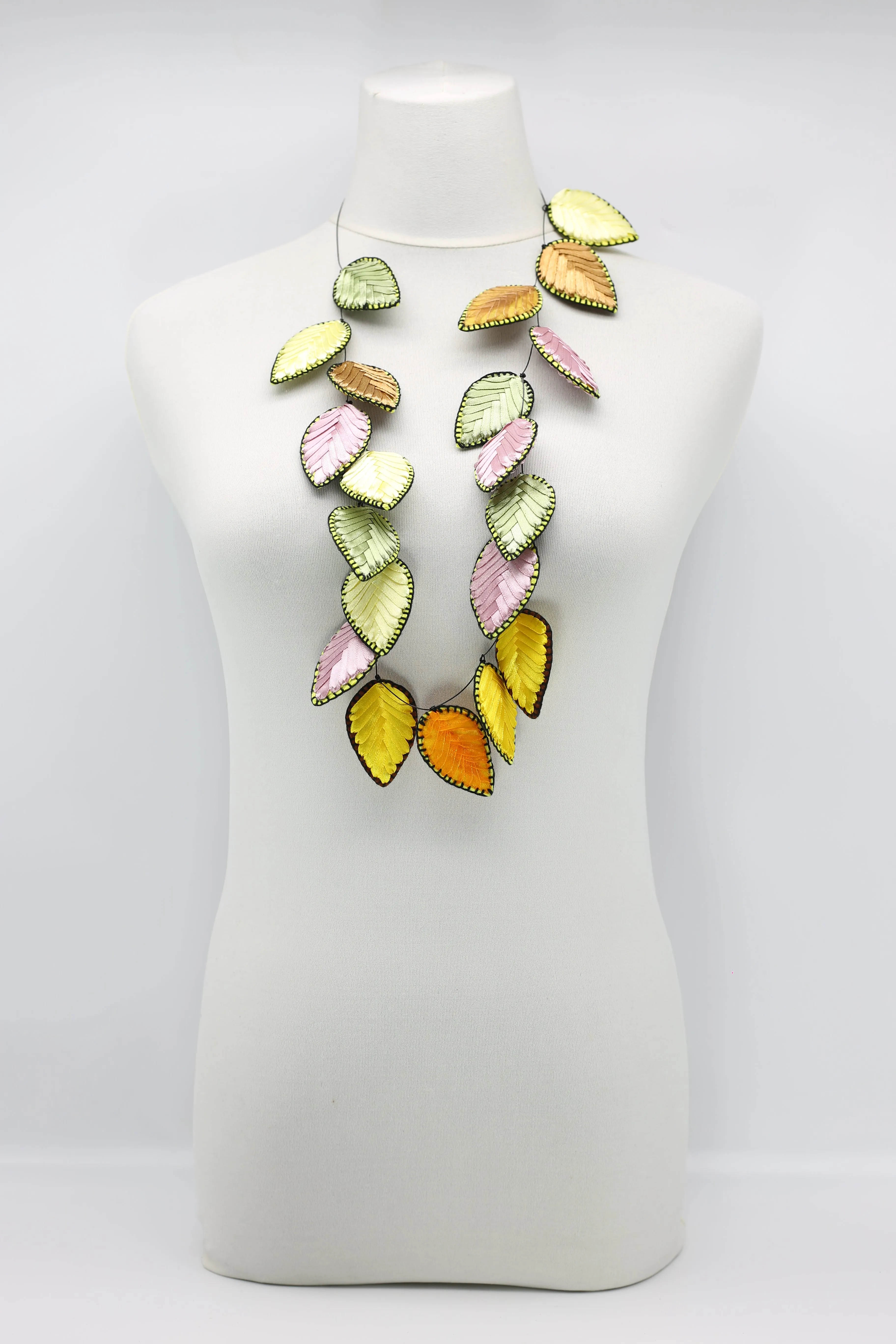 Biba x5 Textile double side Necklace