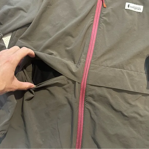 Cotopaxi Viento Travel Jacket - Women's size small lightweight