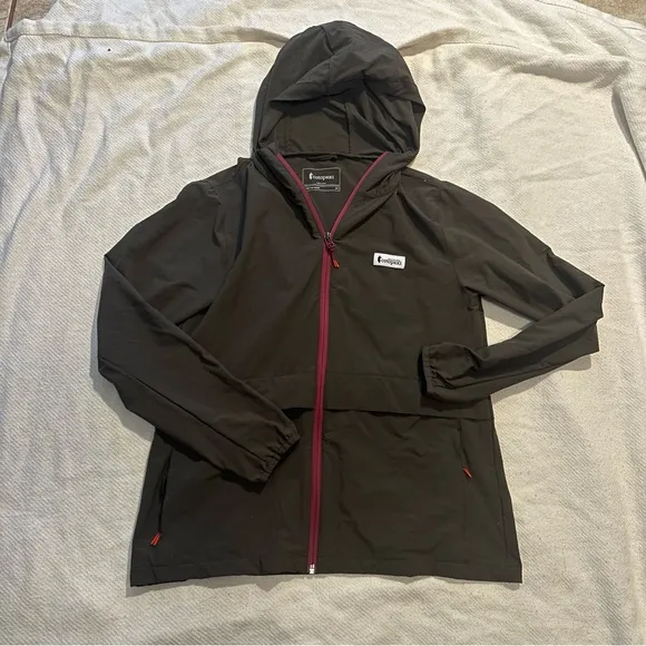 Cotopaxi Viento Travel Jacket - Women's size small lightweight