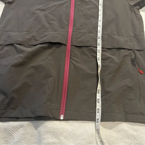Cotopaxi Viento Travel Jacket - Women's size small lightweight