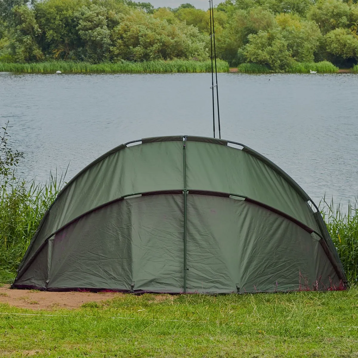 Dellonda Fishing Bivvy Carp Tent Lightweight 2-Man Waterproof & UV Protection Quick Assembly Pre-Threaded Poles with Ground Sheet & Heavy Duty Ground Pegs