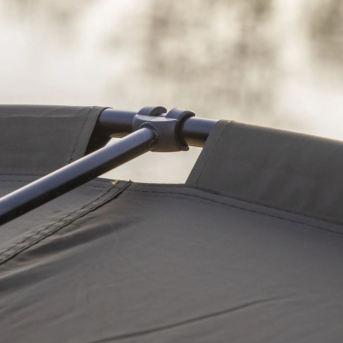 Dellonda Fishing Bivvy Carp Tent Lightweight 2-Man Waterproof & UV Protection Quick Assembly Pre-Threaded Poles with Ground Sheet & Heavy Duty Ground Pegs
