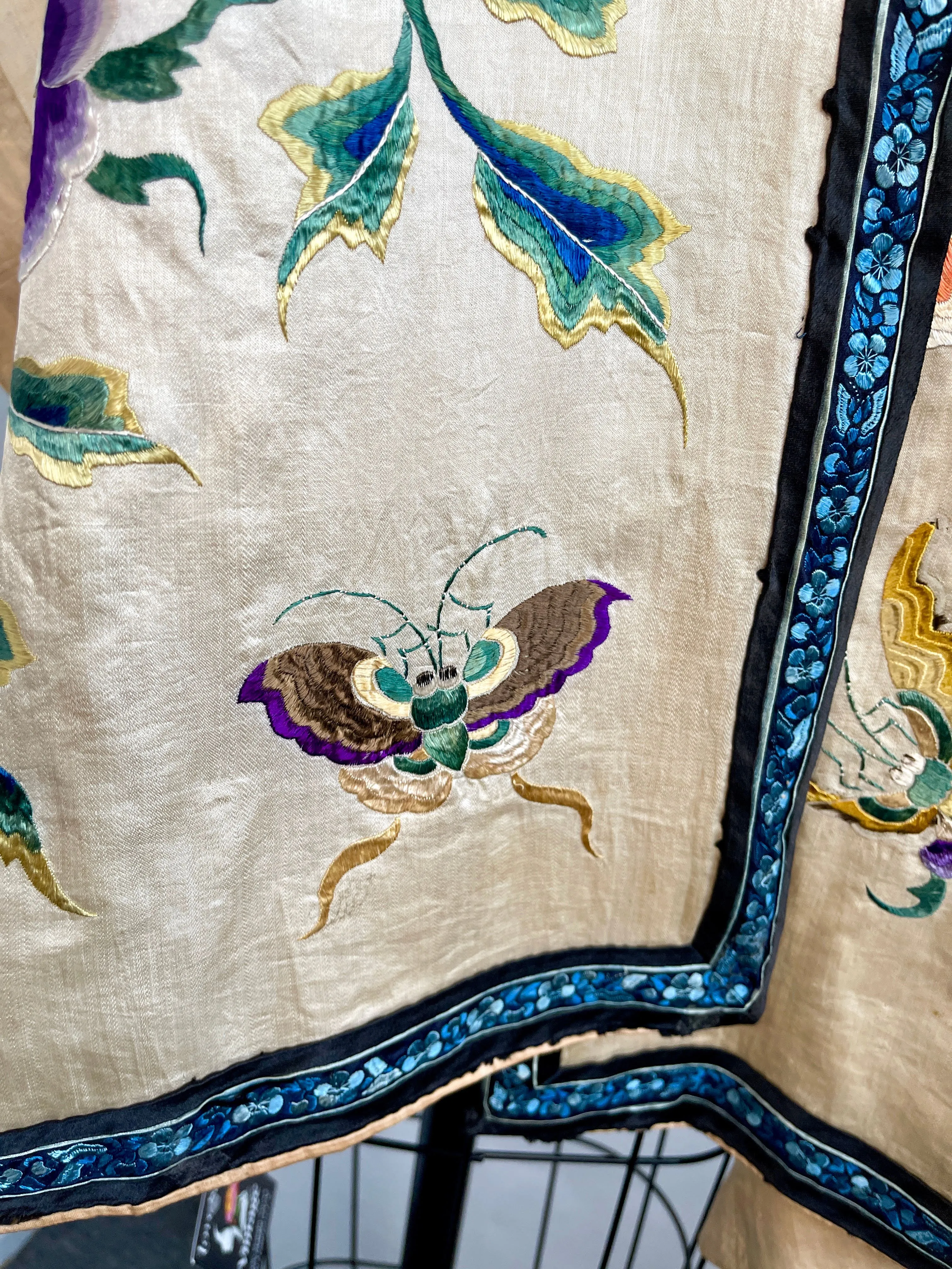 FINE CHINA Antique 19th Century Silk and Metallic Embroidered Tapestry