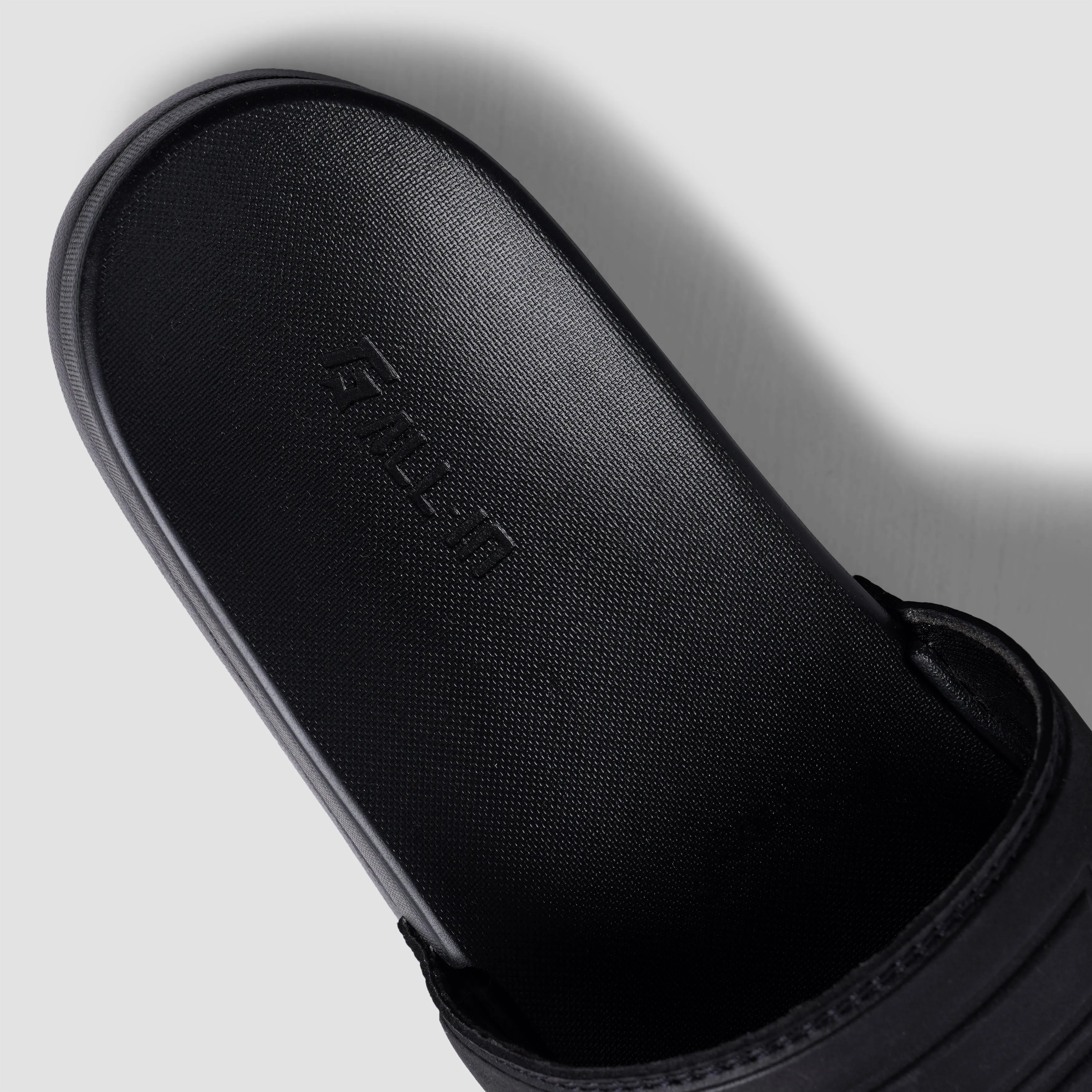 GAI Vital Slide Slippers (Black)