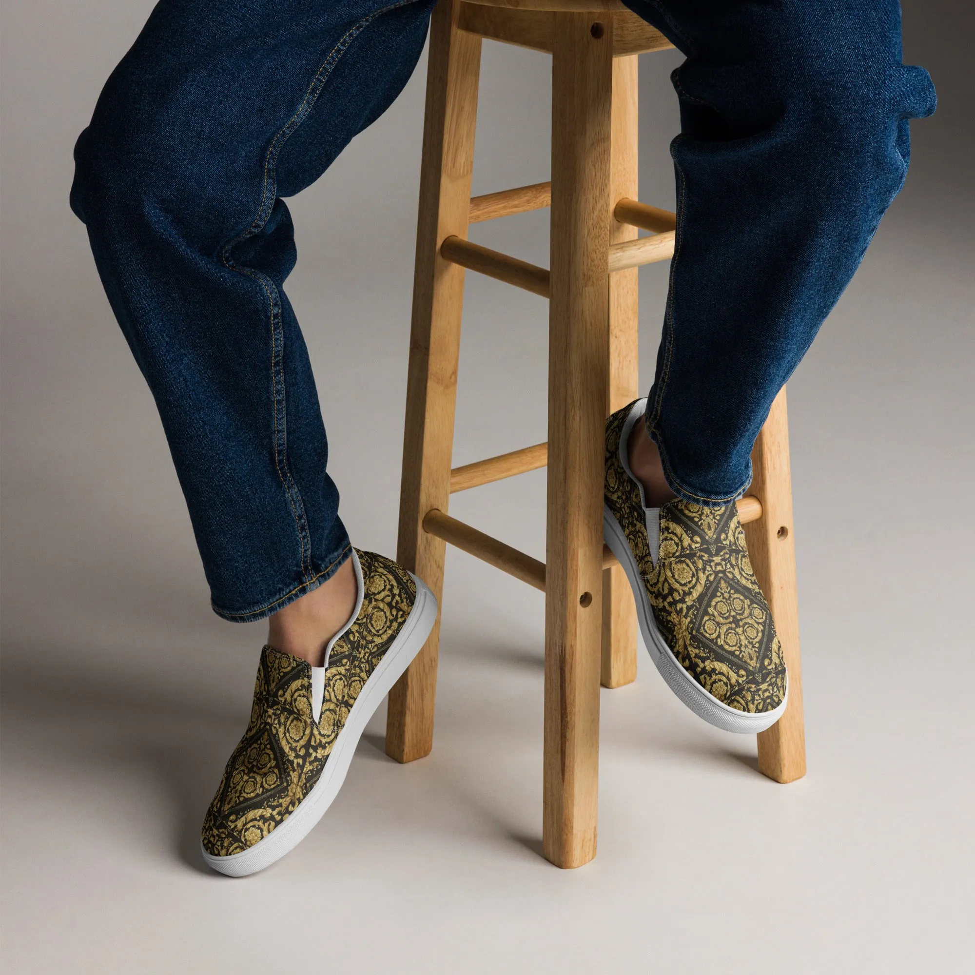 Gold Baroque Scarf Print Men’s slip-on canvas shoes