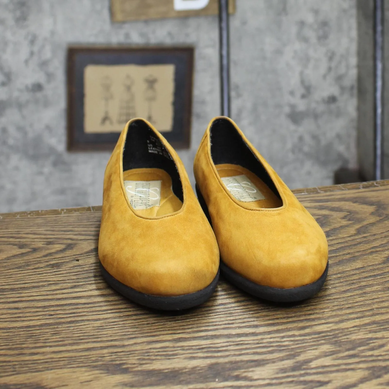 Grasshoppers by Keds Womens Vintage Pull On Suede Dress Flats Brown 5M