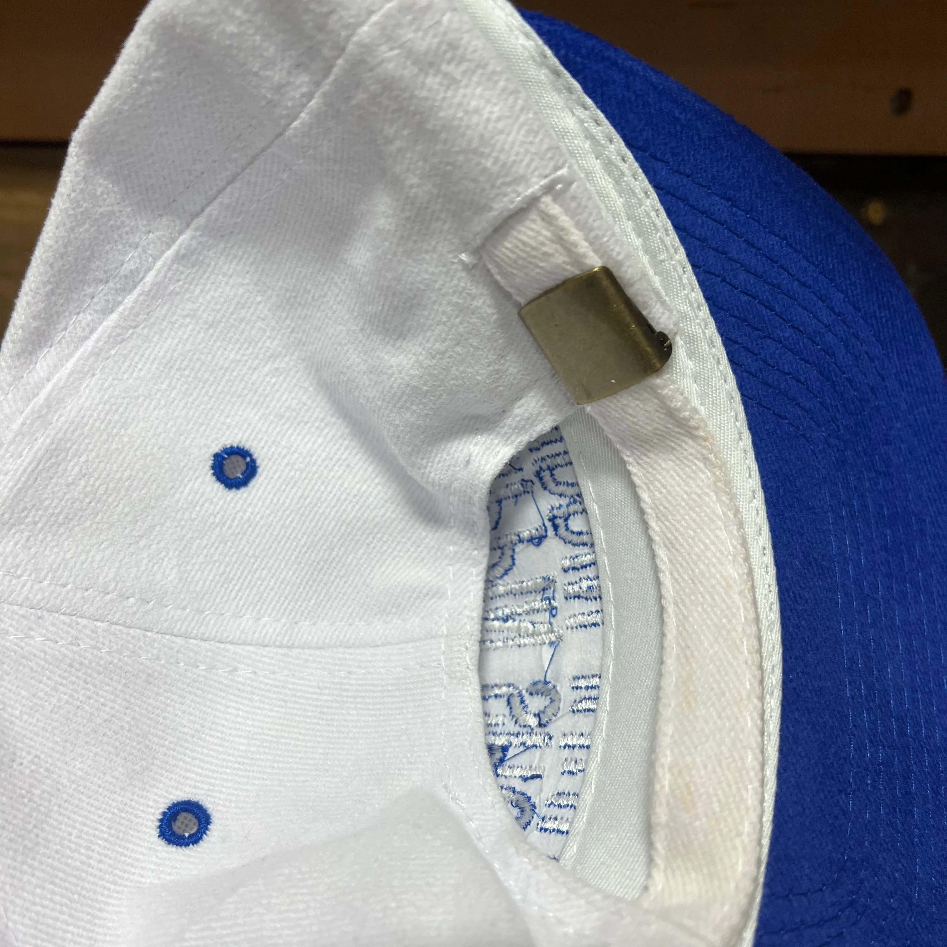 Grippin Shoes Rippin Juuls White Crown Blue Brim Strapback Hat Cap Custom Embroidery