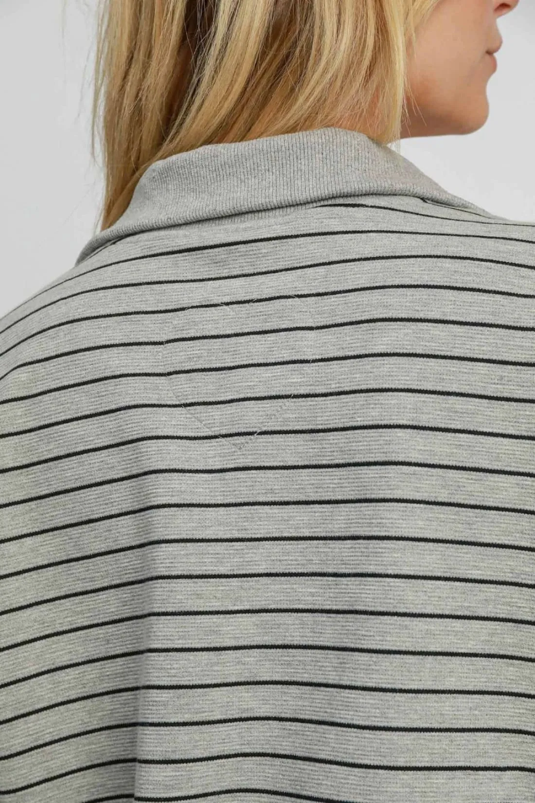 Half Zip Short Sleeve Sweatshirt - Grey