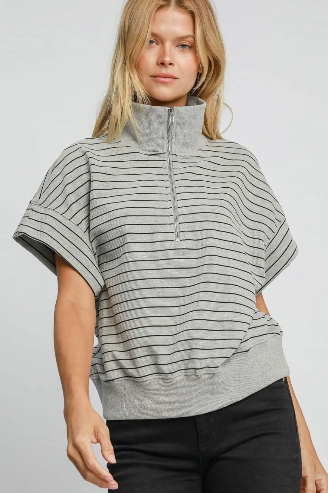 Half Zip Short Sleeve Sweatshirt - Grey