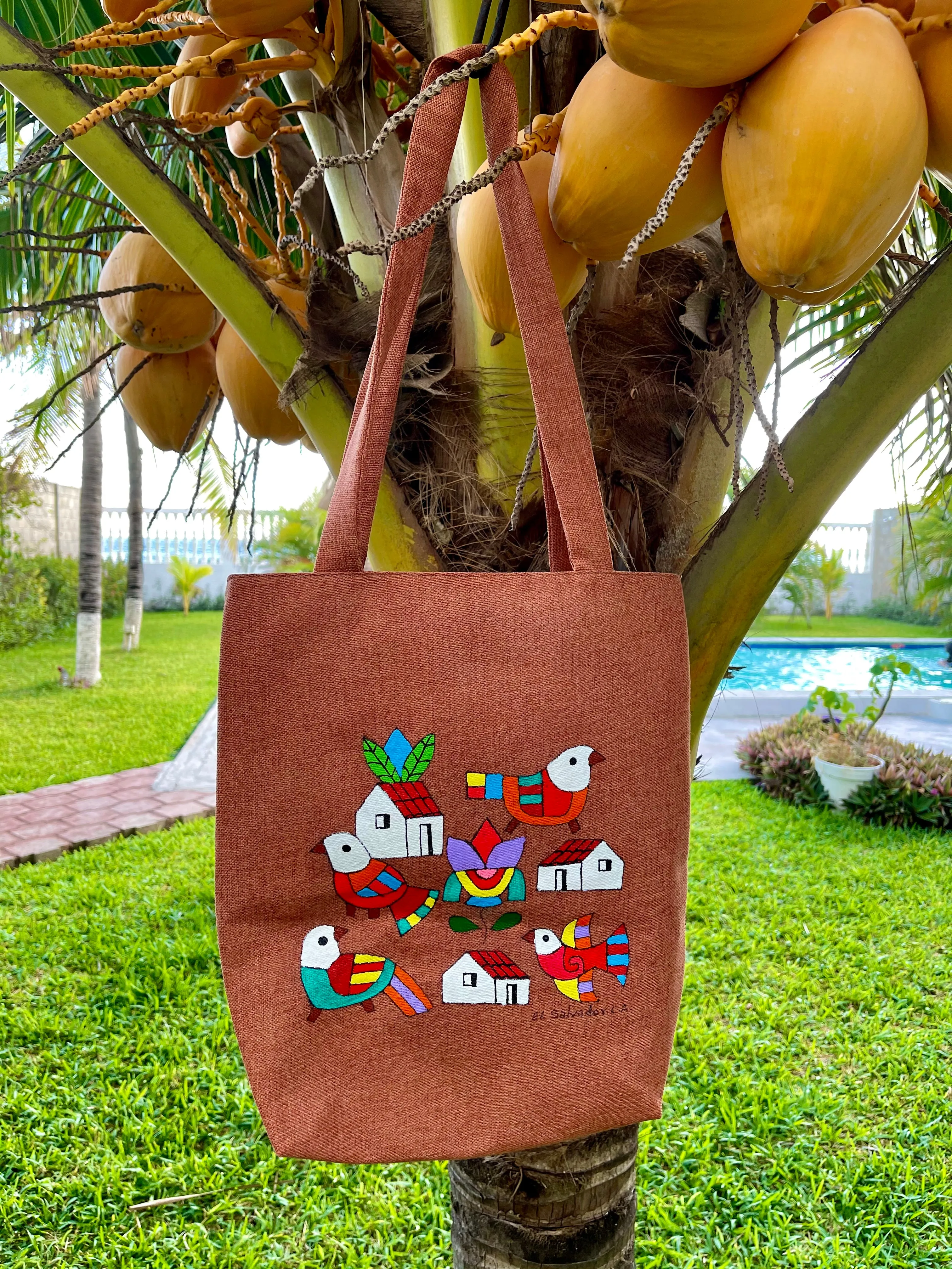 Handmade & Painted Jute Tote- Bolsa de Yute Pintada y hecha a mano
