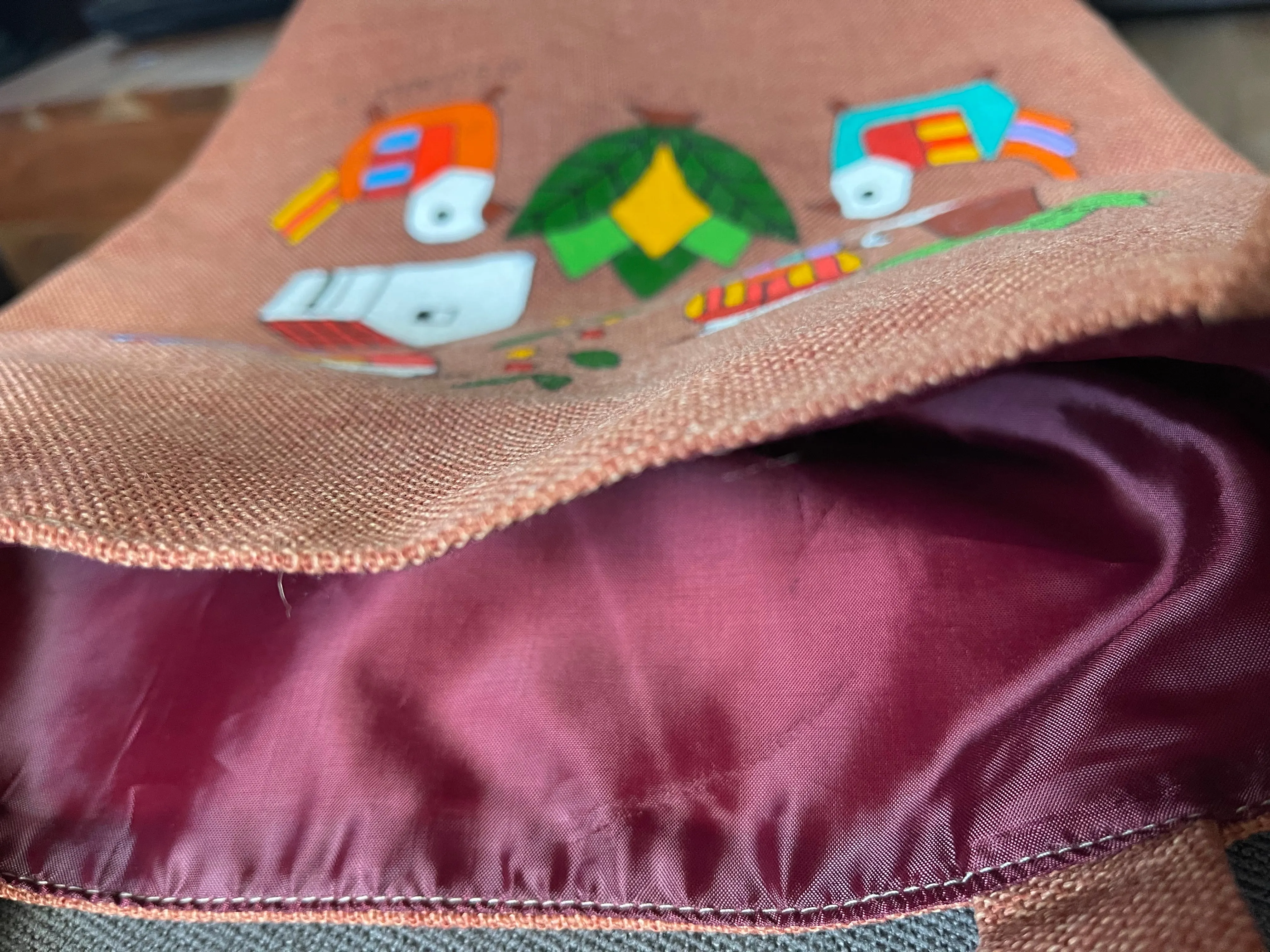 Handmade & Painted Jute Tote- Bolsa de Yute Pintada y hecha a mano