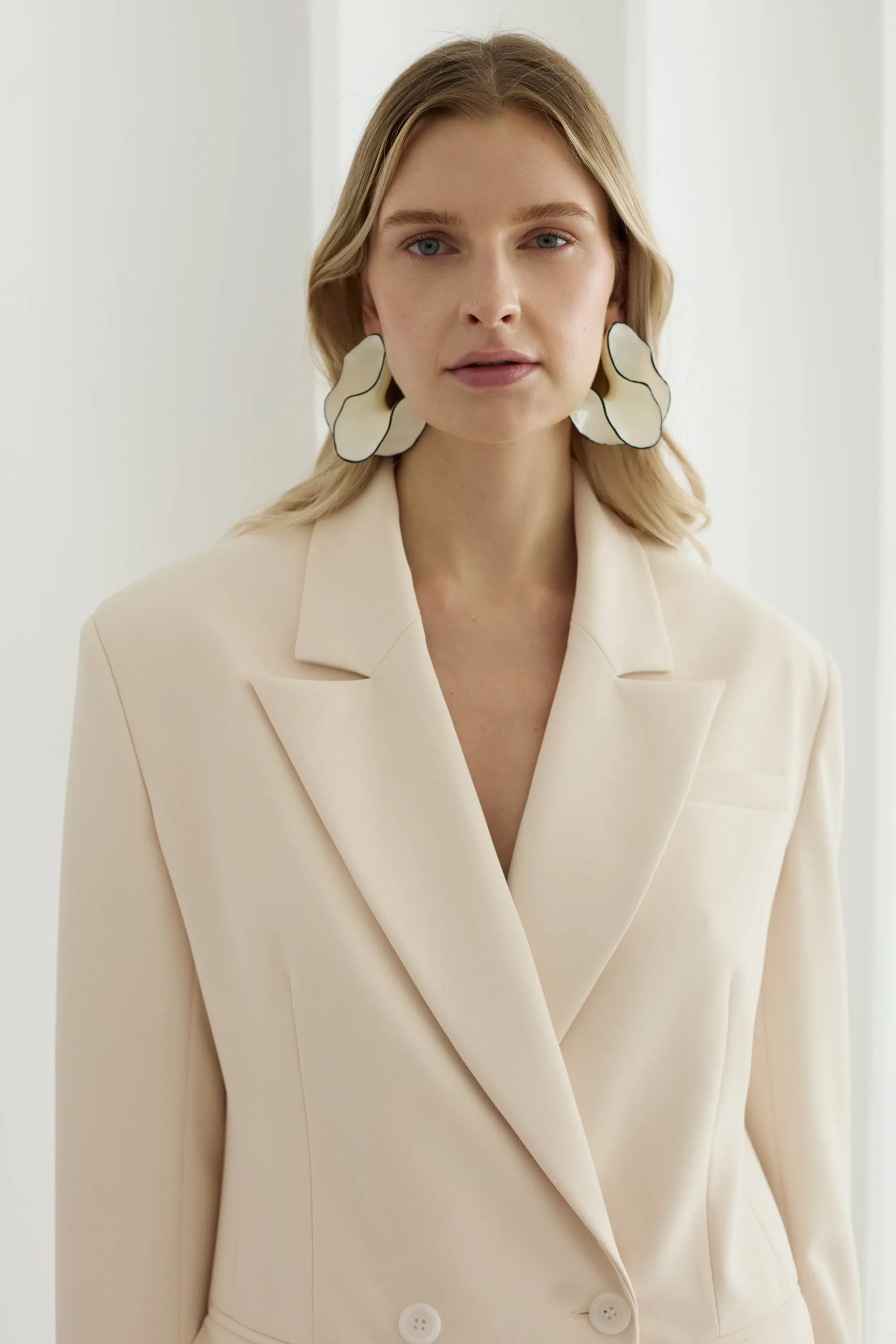 HOUDA Oversized Cream Midi Blazer Dress