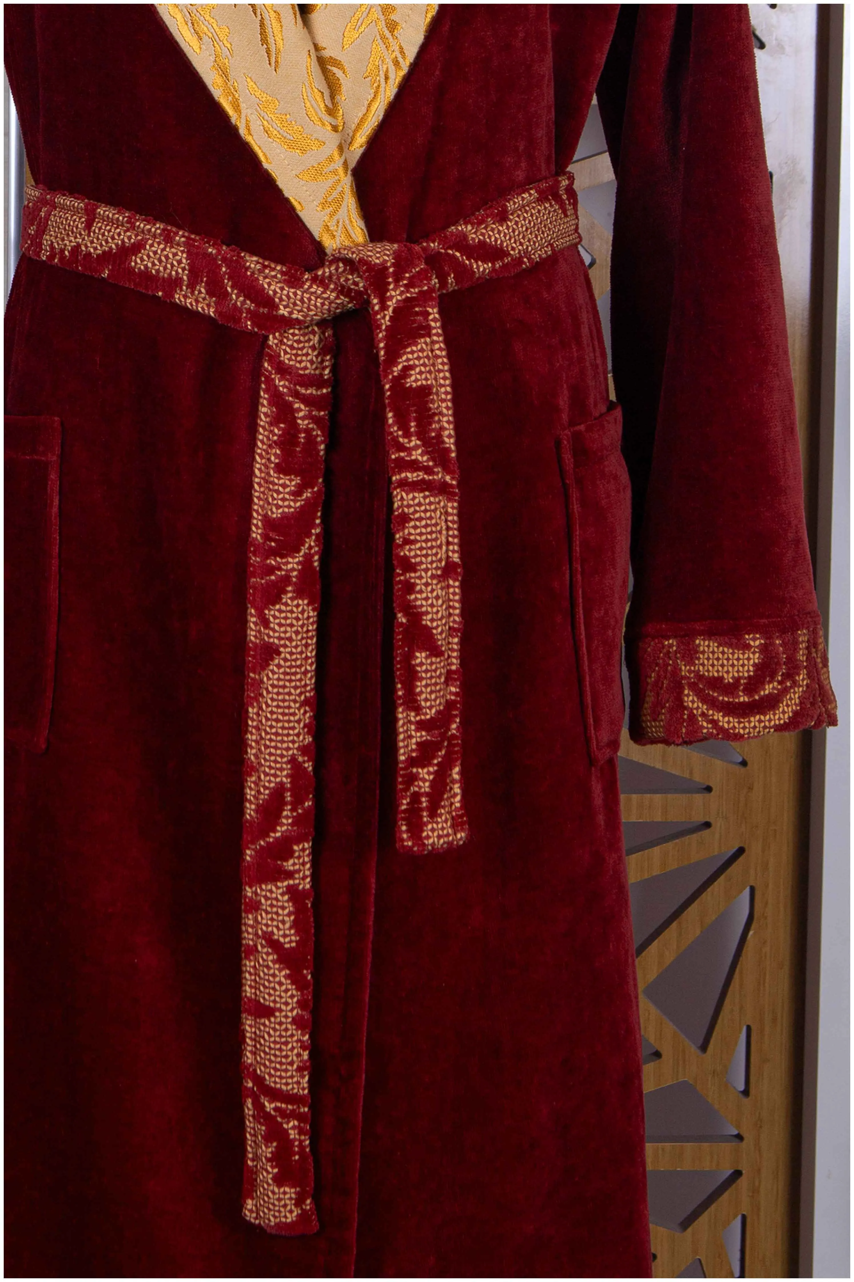 Lambeth Collection Jacquard Velvet Bathrobe