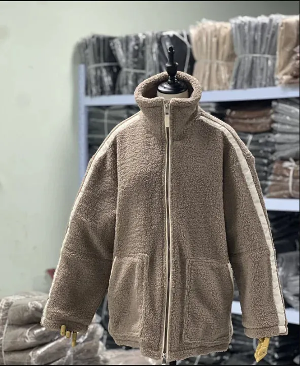 Loose-Fit Anti-Pilling Outdoor Jacket