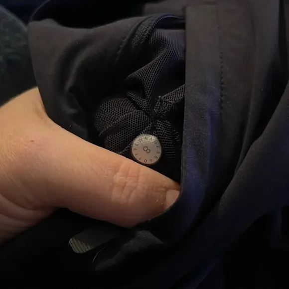 Lululemon Kicking Asphalt Vest- Midnight Navy 8