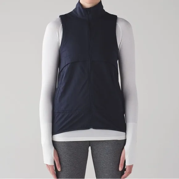 Lululemon Kicking Asphalt Vest- Midnight Navy 8