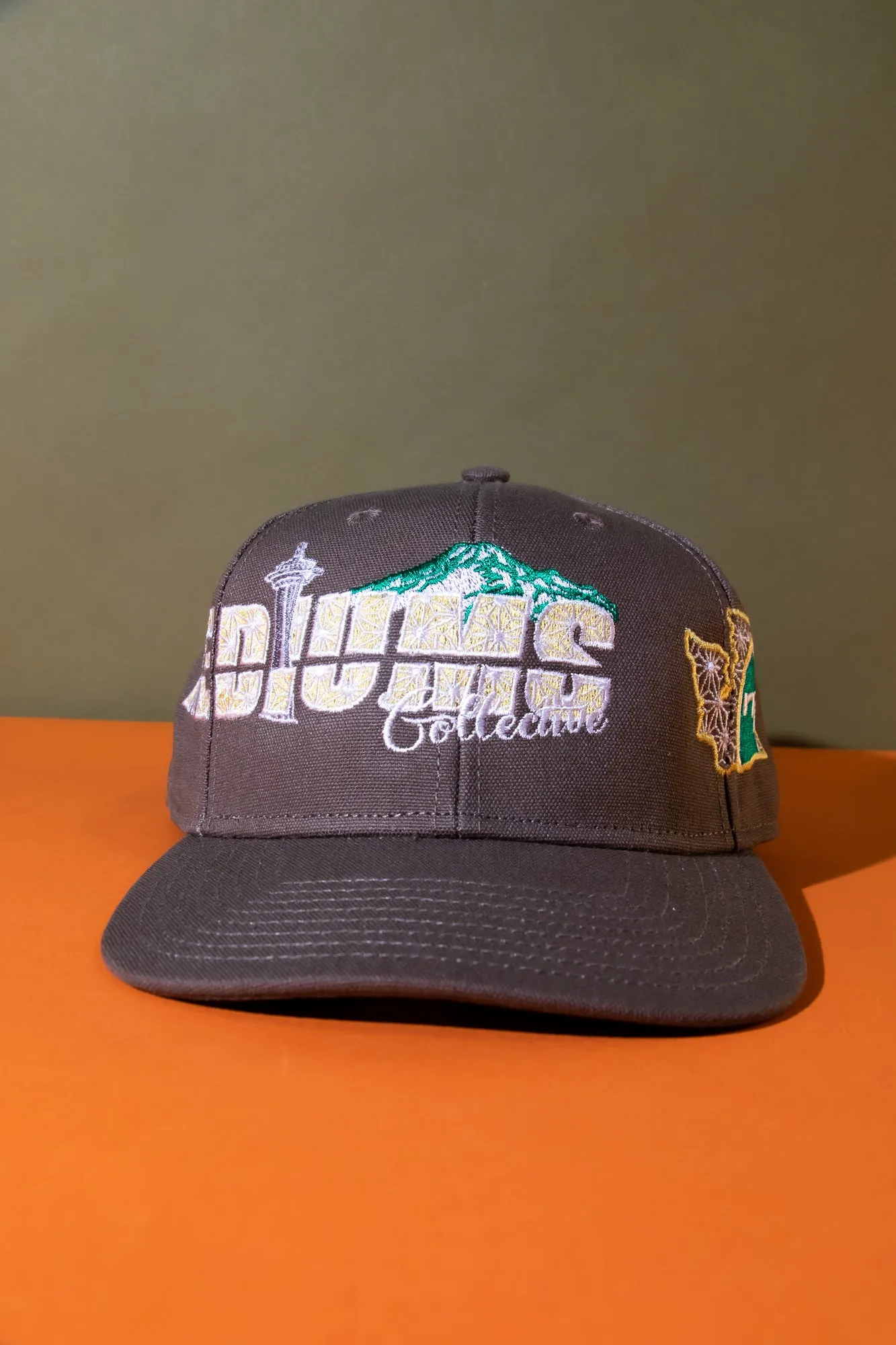 Mediums Collective WA Hat - Ash Gray
