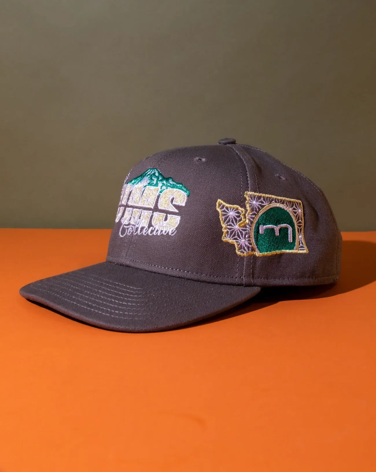 Mediums Collective WA Hat - Ash Gray