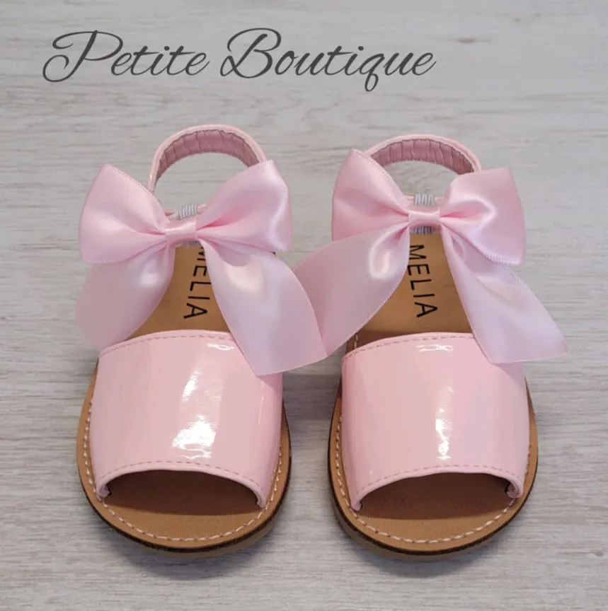 Pink bow sandals