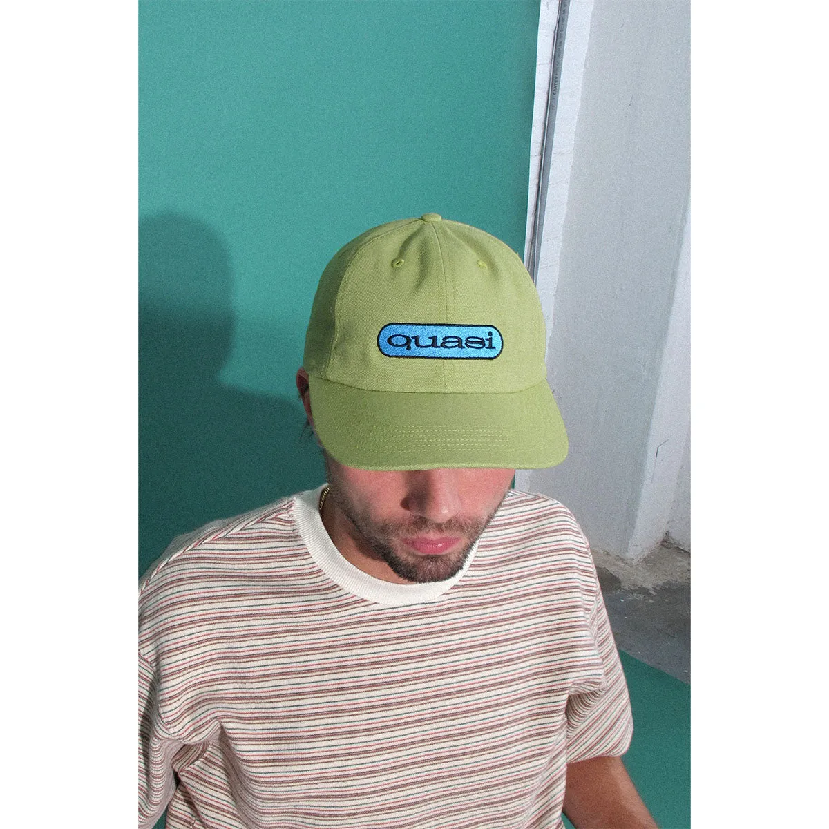 Quasi - Boomerang Hat Foliage