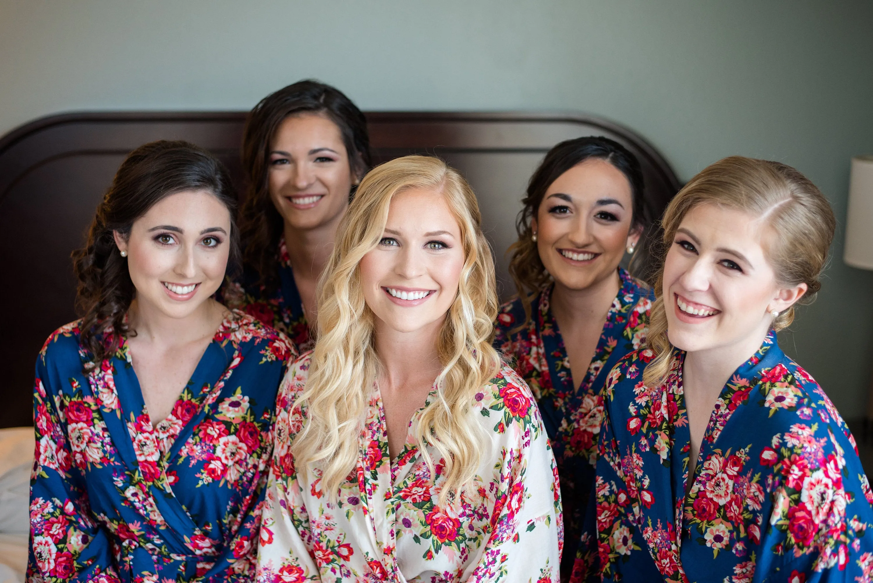 Sale! Bridesmaid Robes, Bridesmaid Gift, Floral Kimono, Set of Floral Bridesmaid Robes, Floral Kimono Robe, Bridal Party Robes,Wedding Robes
