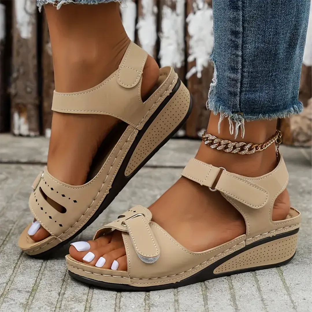 Sandalia Luxe™ | Women's Leather Strap Sandals | Durable Material, Adjustable Straps & Comfortable Fit