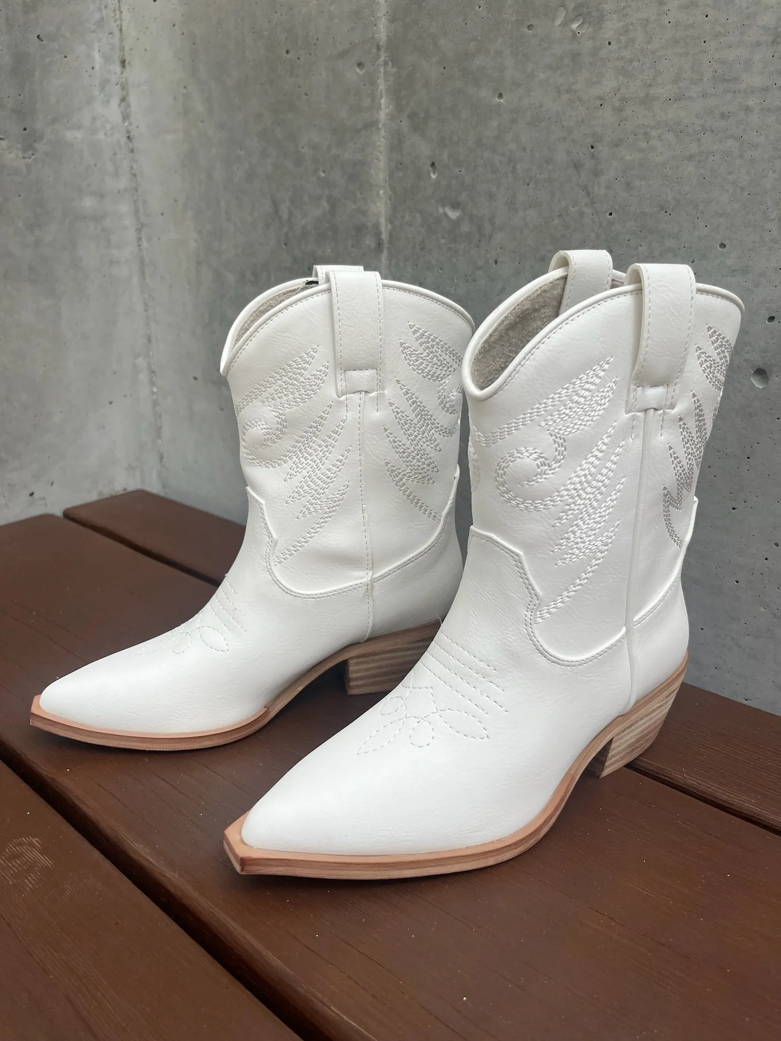 Shu Shop Kid Zahara Boot White
