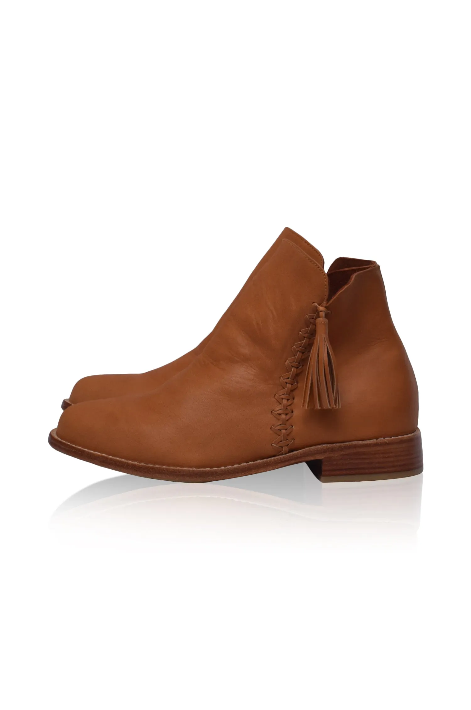 Treasure Leather Ankle Boots in Dark Tan