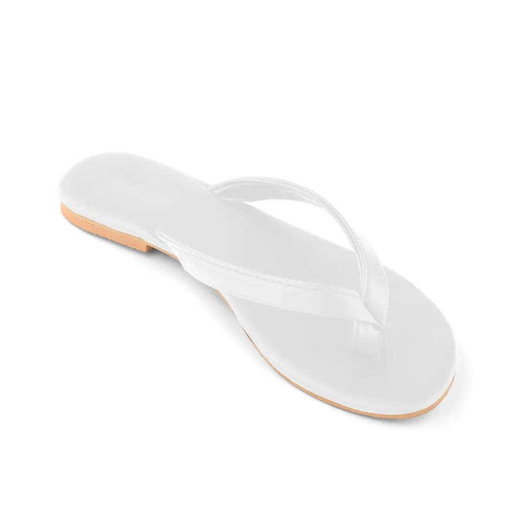 URBANA WHITE STREET-STYLE FLIP FLOPS