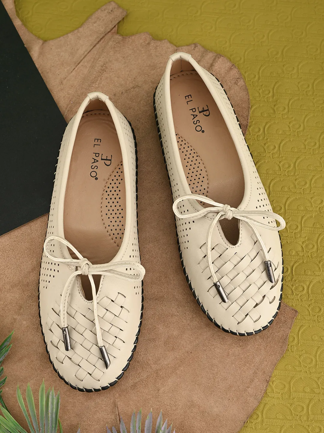 Women Ballerinas with Bows Flats