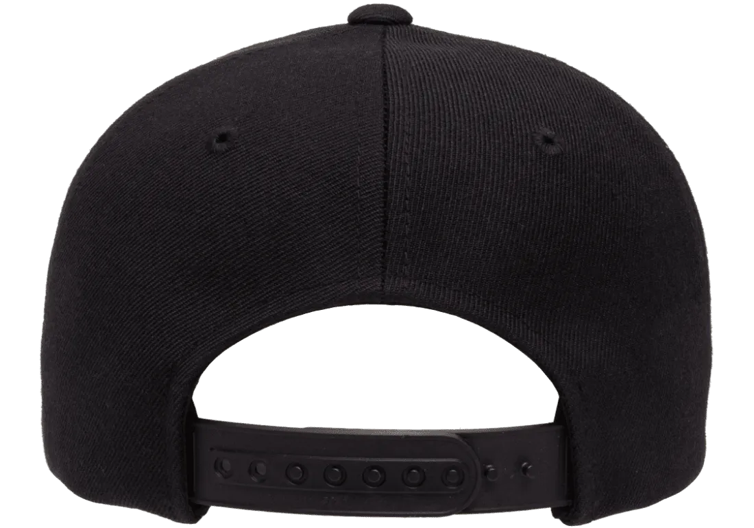 YP CLASSICS® Premium Curved Visor Snapback Black