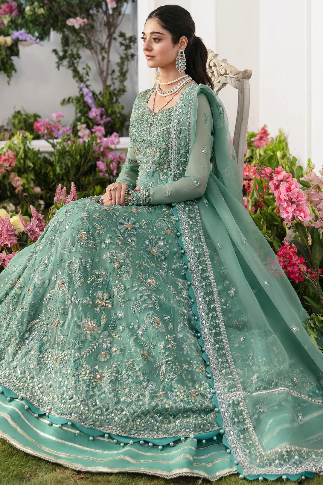 ZAHA | GOSSAMER WINTER '23 | MELTEM